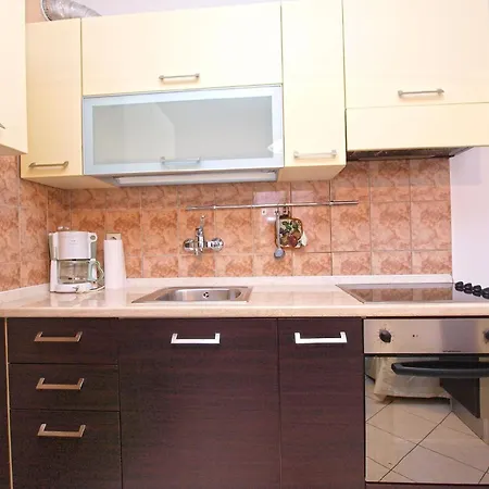 Apartment Fuer 5 Personen Ca 50 Qm In Fazana, Istrien Istrische Riviera *