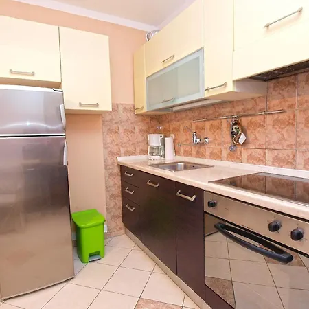 Apartment Fuer 5 Personen Ca 50 Qm In Fazana, Istrien Istrische Riviera